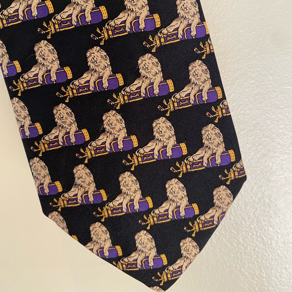 Vintage Brooks Brothers Lion Tie